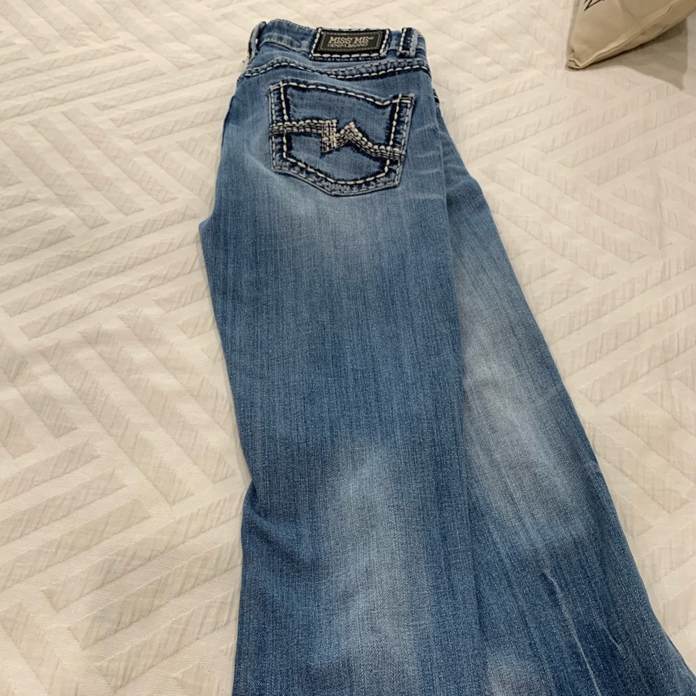 Miss me Boyfriend Capri jeans size 29